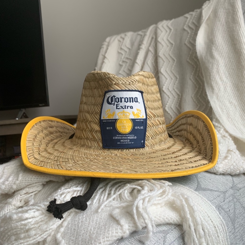 Straw Hat (price negotiable)